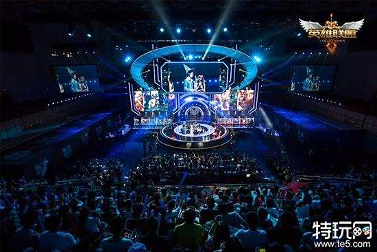 偏重年轻化 偏重年轻化